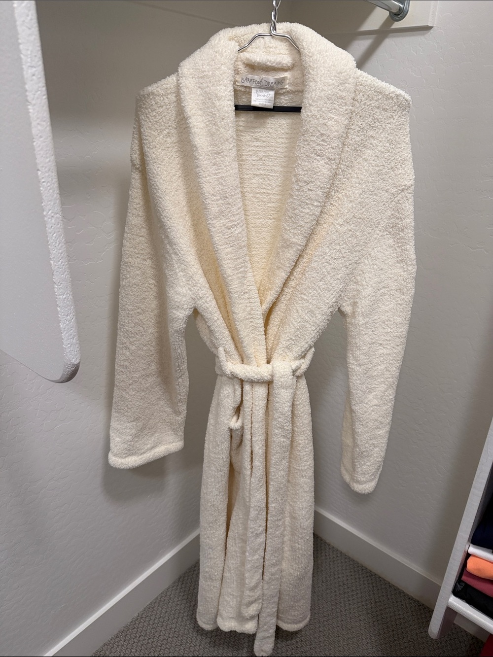 New Barefoot DreamsStyle: CozyChic Adult Robe Size 3 Cream Womens / Mens